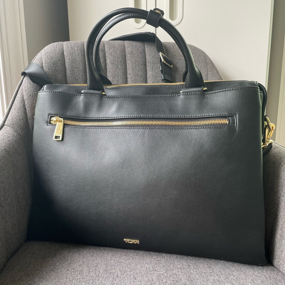 Tumi Voyager Cameron Business Brief Leather NEW!!